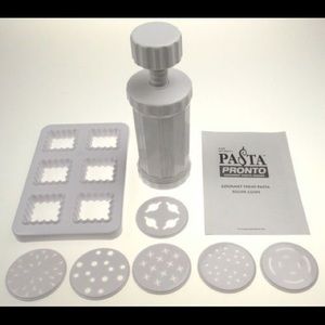 Pasta maker and veggie chopper combo
